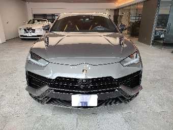 LAMBORGHINI URUS 2023 Image 2