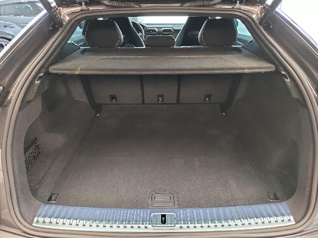 LAMBORGHINI URUS 2023 Image 28