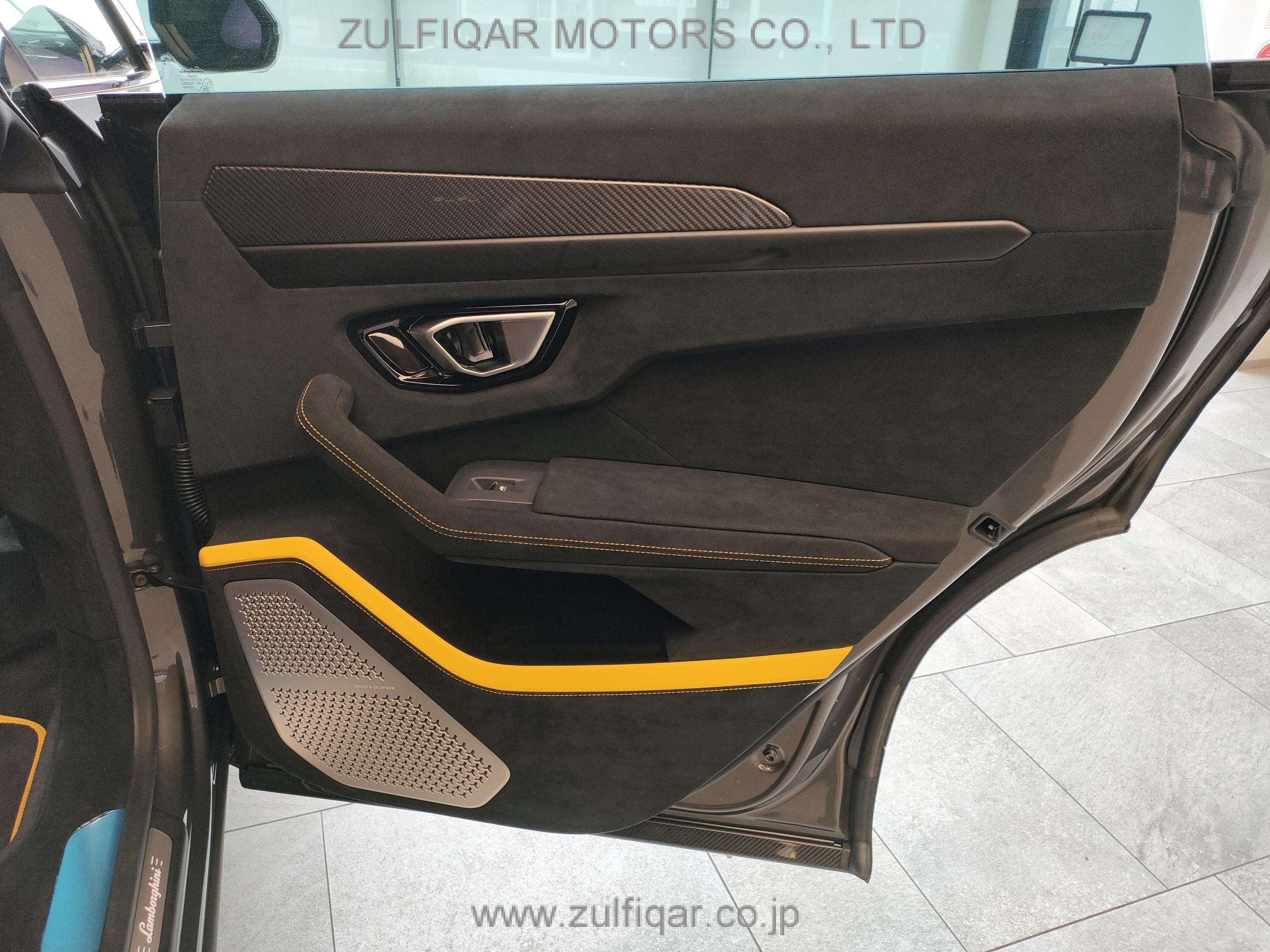 LAMBORGHINI URUS 2023 Image 37