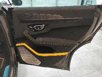 LAMBORGHINI URUS 2023 Image 31