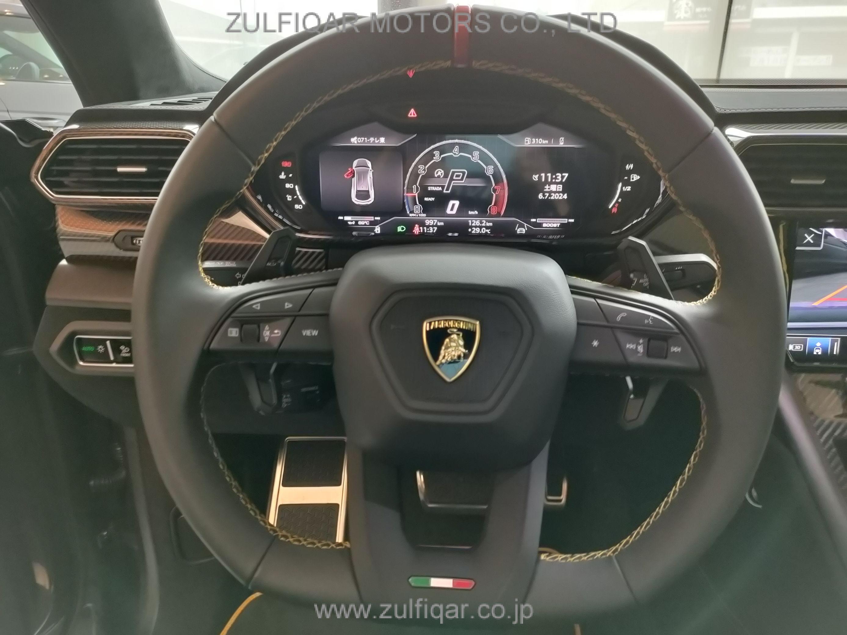 LAMBORGHINI URUS 2023 Image 45