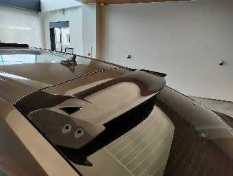 LAMBORGHINI URUS 2023 Image 46