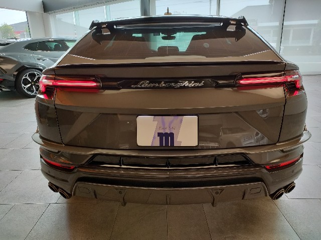 LAMBORGHINI URUS 2023 Image 54