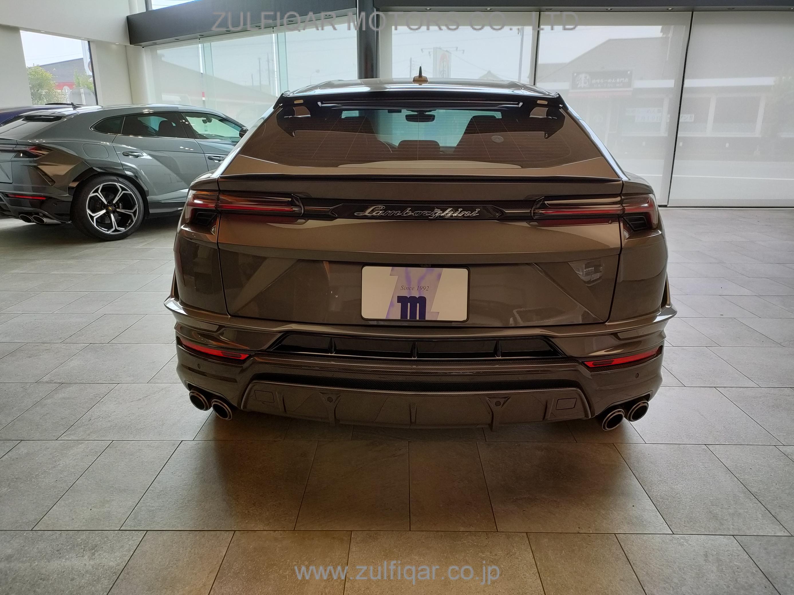 LAMBORGHINI URUS 2023 Image 8