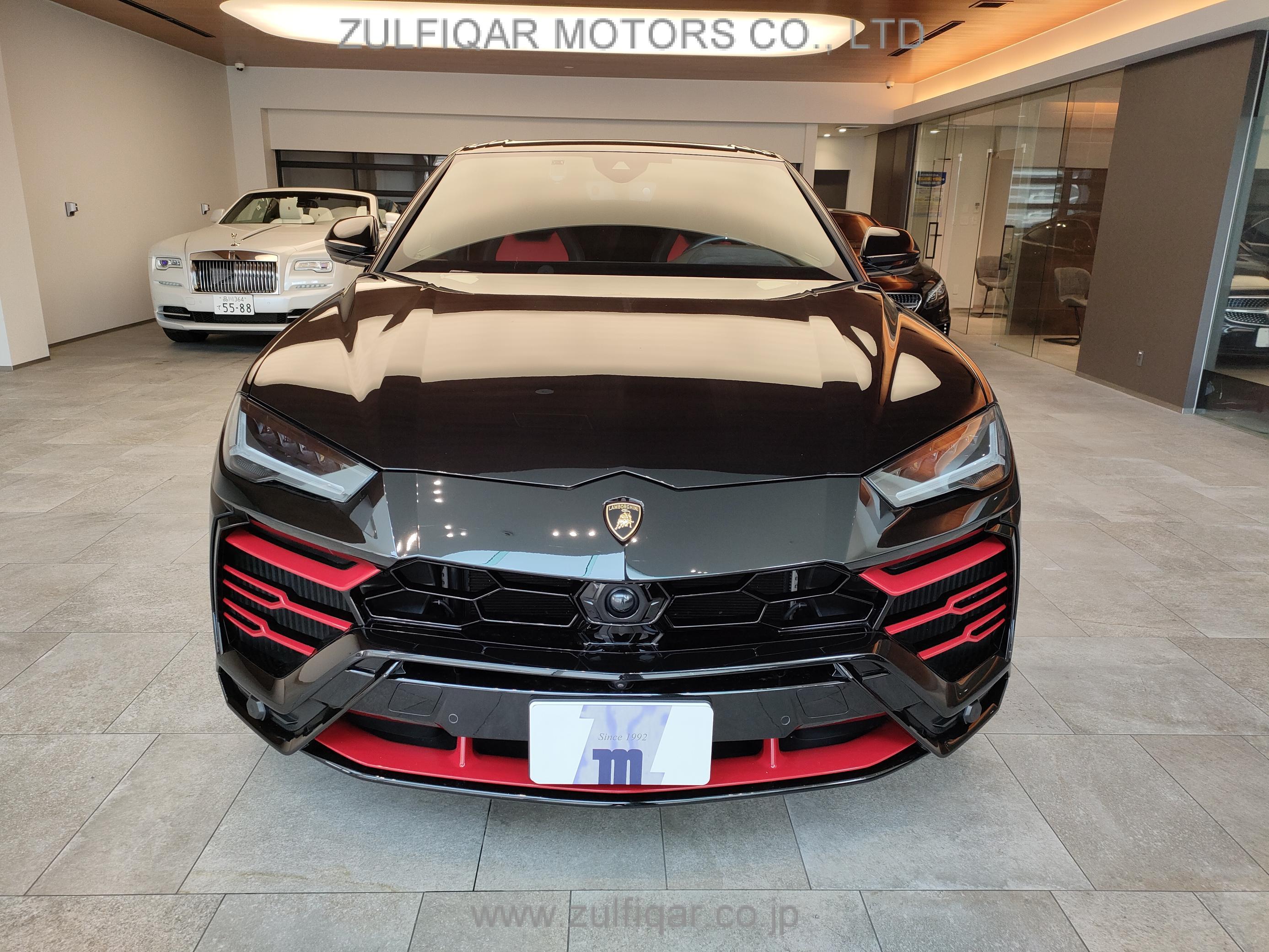 LAMBORGHINI URUS 2020 Image 2