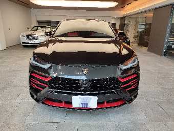 LAMBORGHINI URUS 2020 Image 2