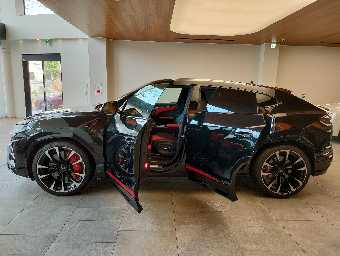 LAMBORGHINI URUS 2020 Image 11