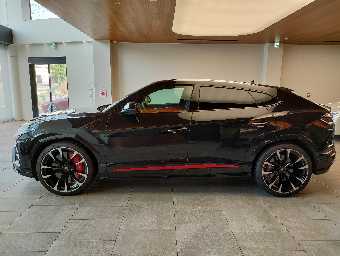 LAMBORGHINI URUS 2020 Image 13