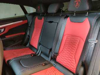 LAMBORGHINI URUS 2020 Image 24