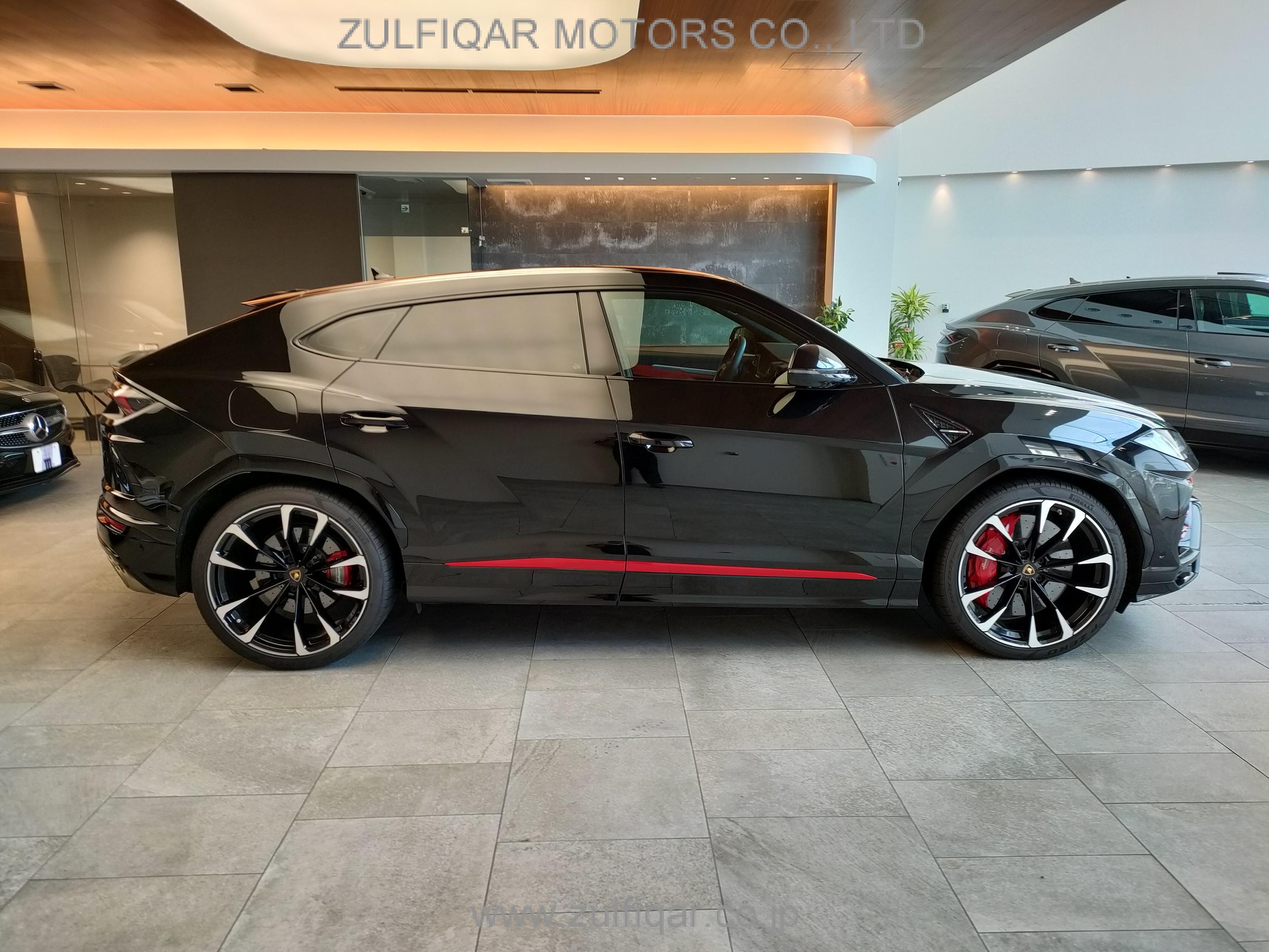 LAMBORGHINI URUS 2020 Image 4