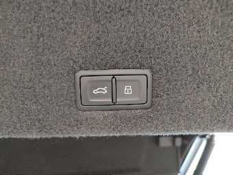 LAMBORGHINI URUS 2020 Image 27