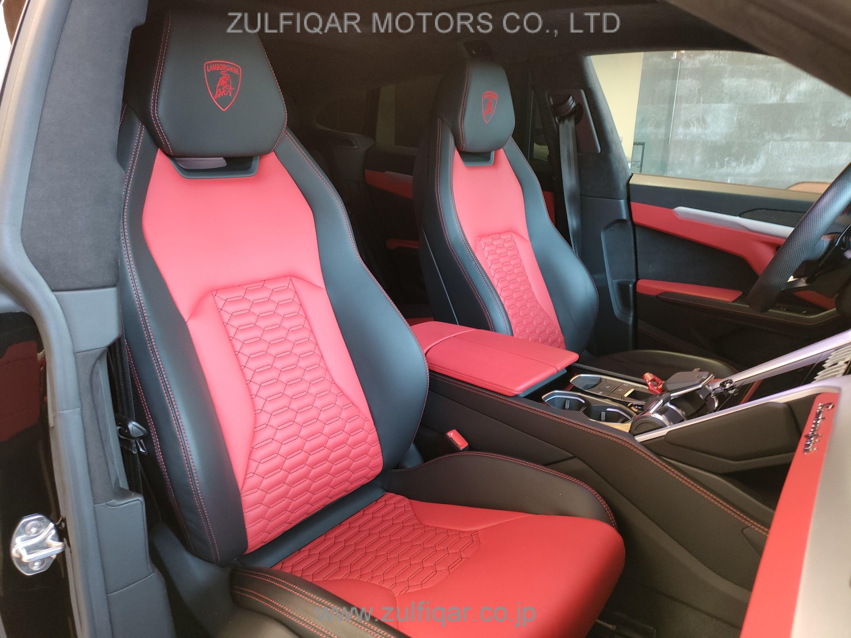 LAMBORGHINI URUS 2020 Image 39