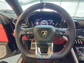 LAMBORGHINI URUS 2020 Image 44
