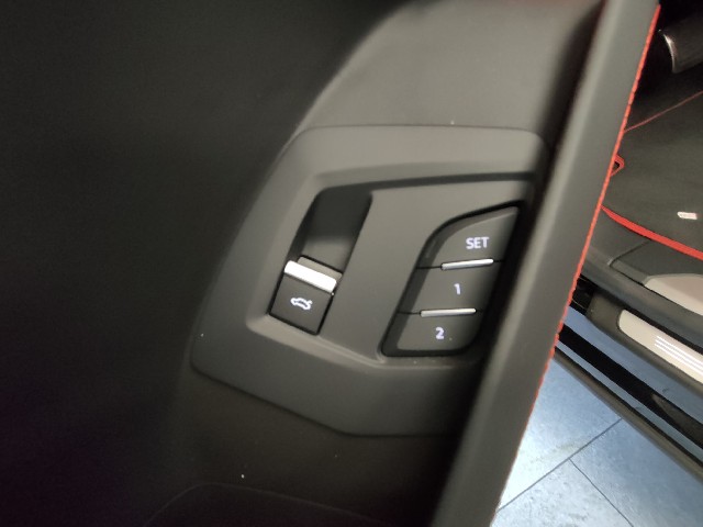 LAMBORGHINI URUS 2020 Image 54