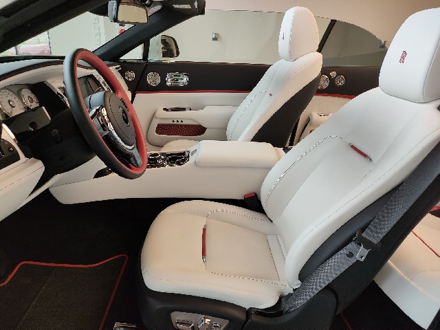 ROLLS ROYCE DAWN 2017 Image 51