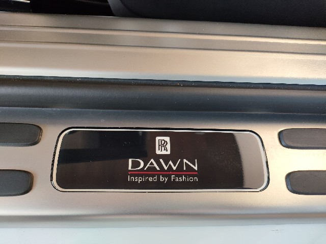 ROLLS ROYCE DAWN 2017 Image 53