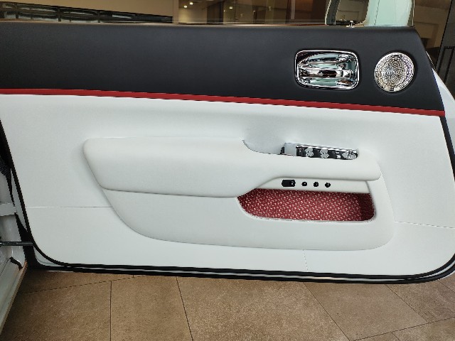 ROLLS ROYCE DAWN 2017 Image 54