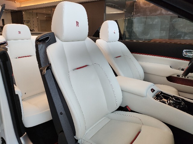 ROLLS ROYCE DAWN 2017 Image 63