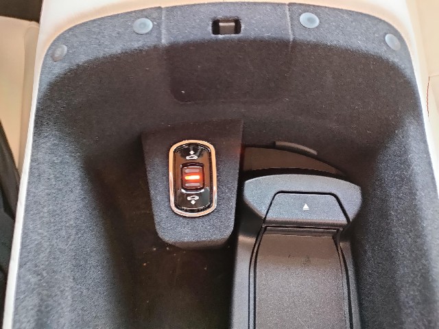 ROLLS ROYCE DAWN 2017 Image 71