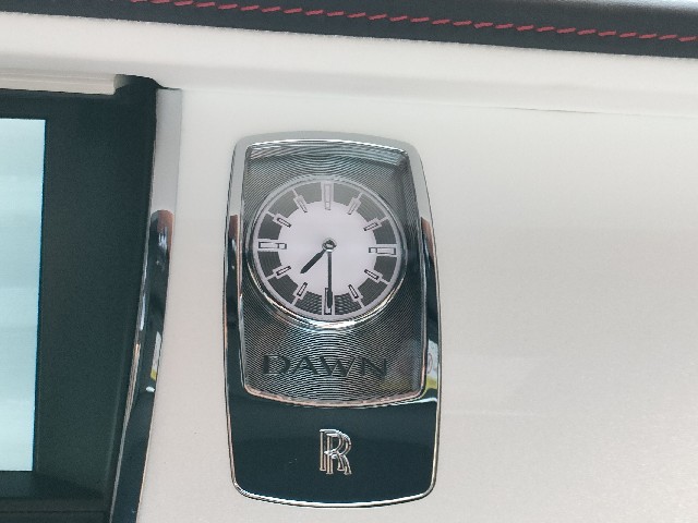 ROLLS ROYCE DAWN 2017 Image 75