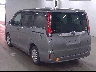 TOYOTA NOAH 2015 Image 2