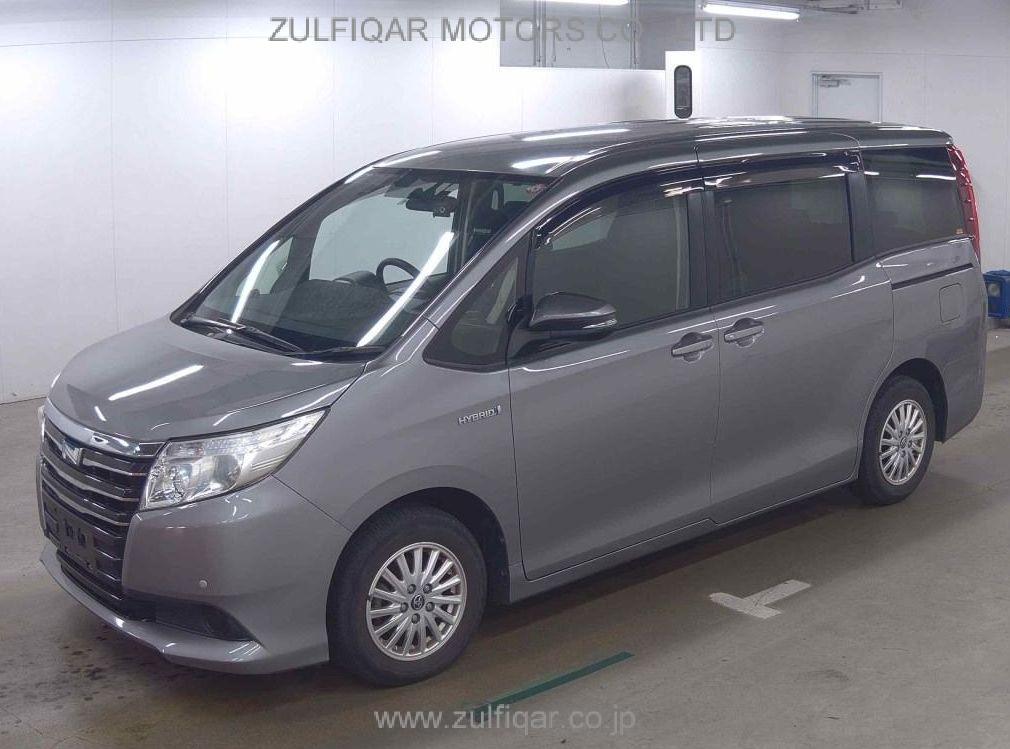 TOYOTA NOAH 2015 Image 4