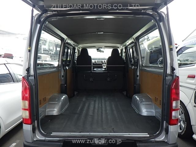 TOYOTA HIACE 2015 Image 10