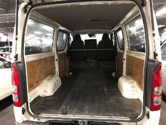 TOYOTA HIACE 2019 Image 11