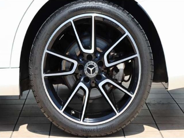 MERCEDES BENZ C CLASS 2020 Image 19