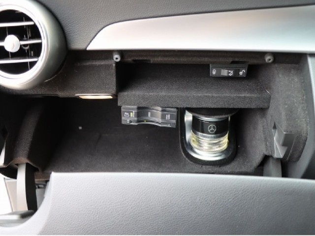 MERCEDES BENZ C CLASS 2020 Image 31