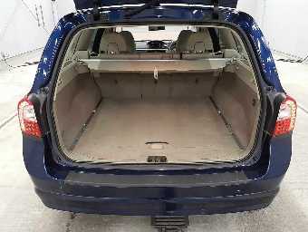 VOLVO V70 2012 Image 11