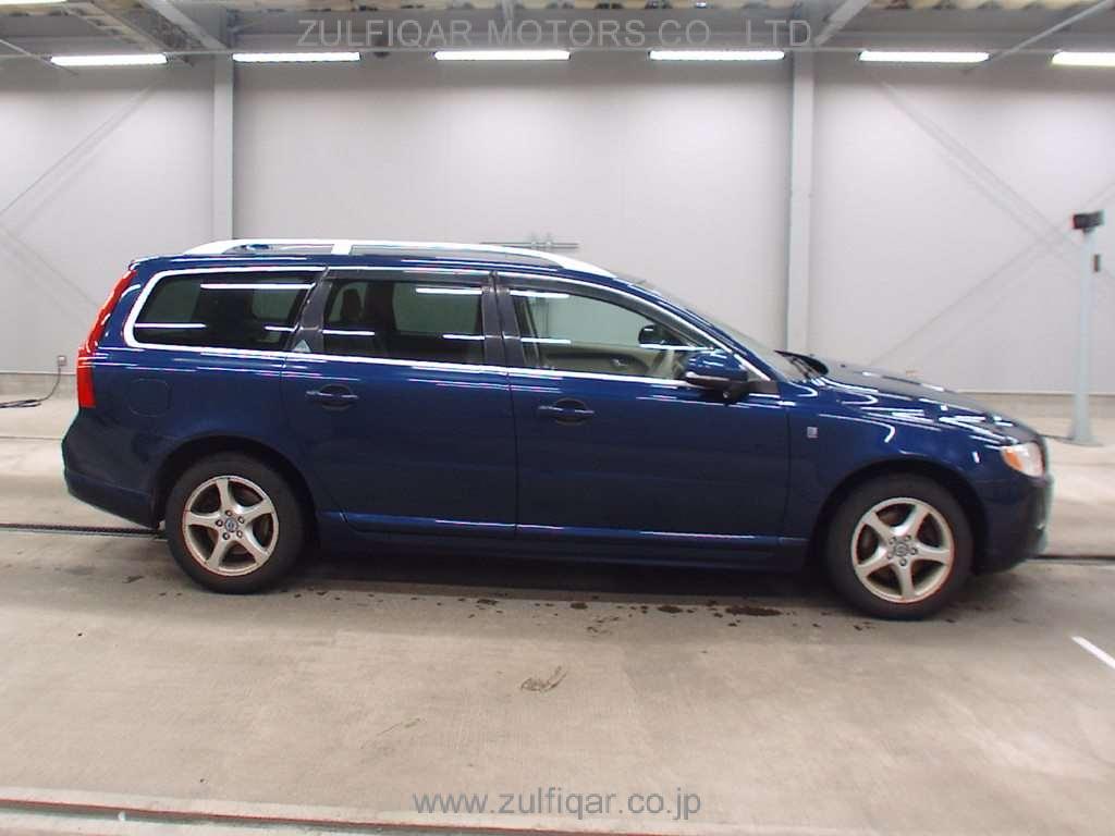 VOLVO V70 2012 Image 3