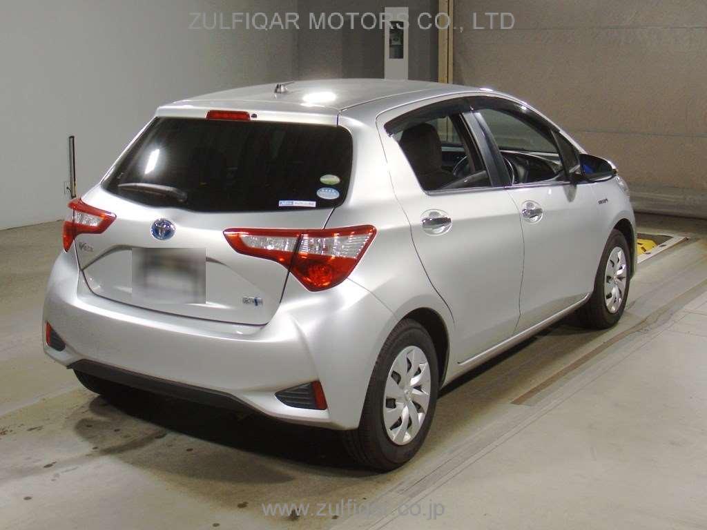 TOYOTA VITZ 2018 Image 2