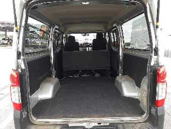 NISSAN NV350 CARAVAN 2019 Image 9