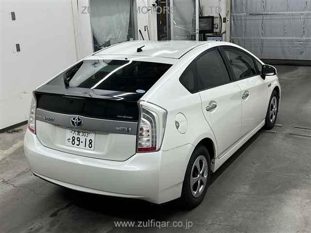 TOYOTA PRIUS PHV 2013 Image 5