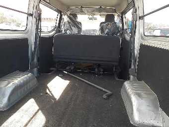 NISSAN NV350 CARAVAN 2019 Image 10