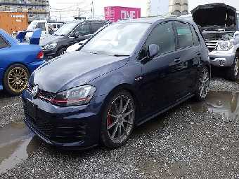 VOLKSWAGEN GOLF GTI 2014 Image 2
