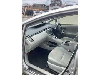 TOYOTA PRIUS PHV 2013 Image 8