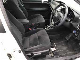 TOYOTA COROLLA AXIO 2015 Image 3