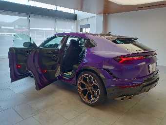 LAMBORGHINI URUS 2023 Image 22