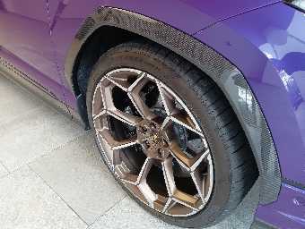 LAMBORGHINI URUS 2023 Image 32