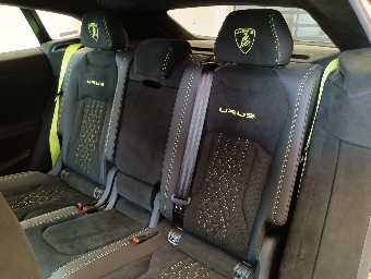 LAMBORGHINI URUS 2023 Image 44