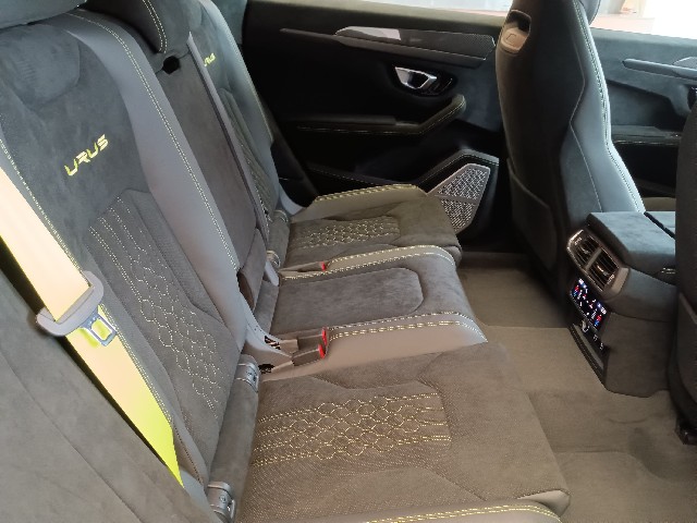 LAMBORGHINI URUS 2023 Image 55