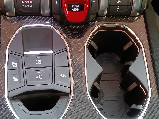 LAMBORGHINI URUS 2023 Image 70