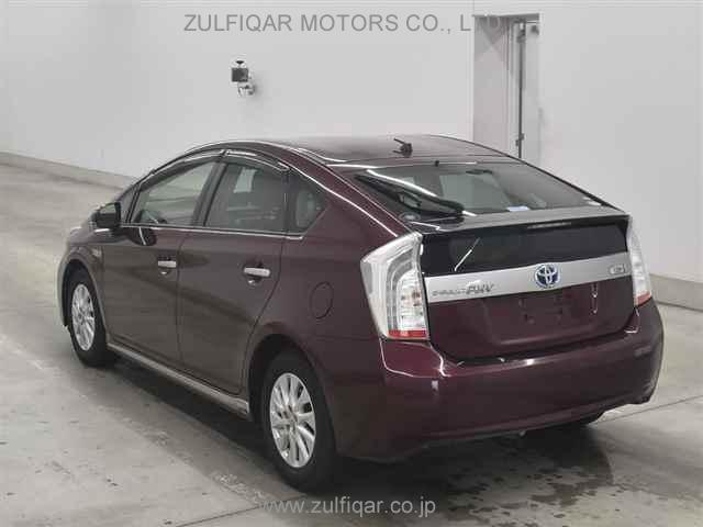 TOYOTA PRIUS PHV 2013 Image 2