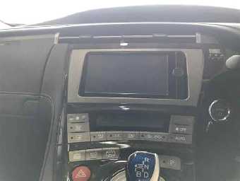 TOYOTA PRIUS PHV 2013 Image 6