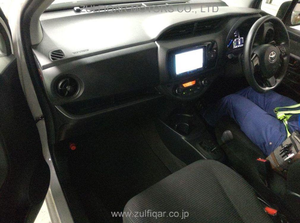 TOYOTA VITZ 2019 Image 3