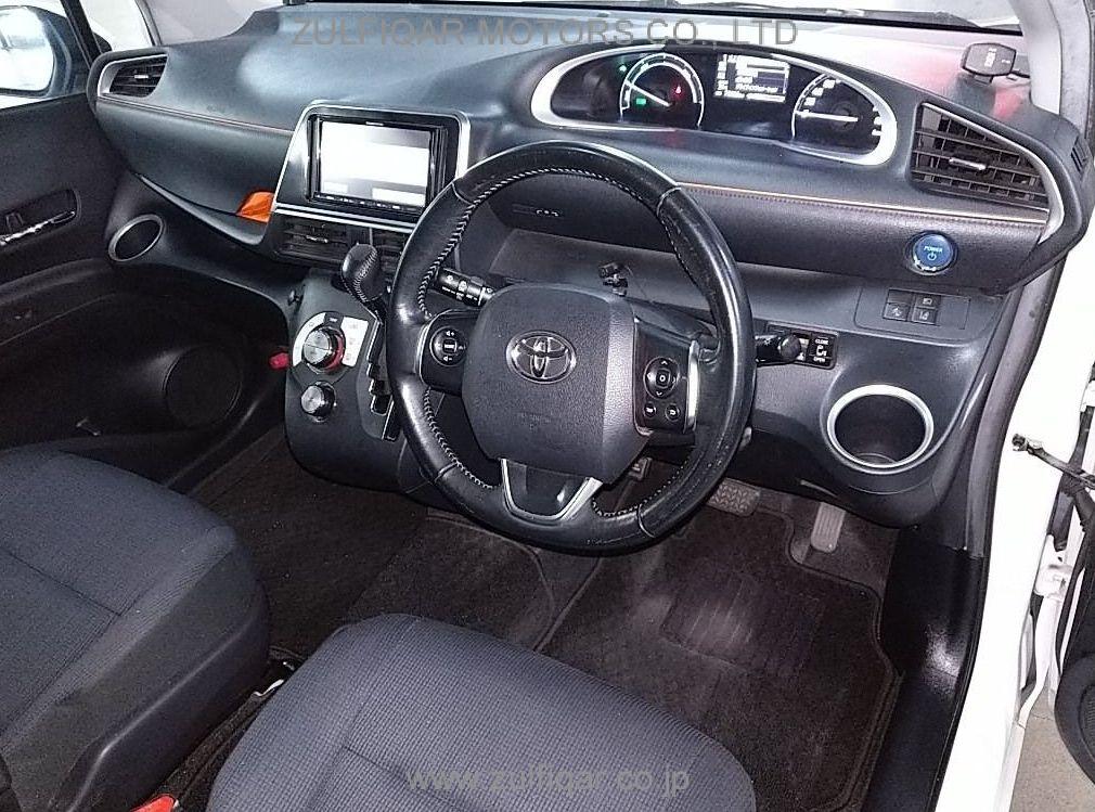 TOYOTA SIENTA 2017 Image 3