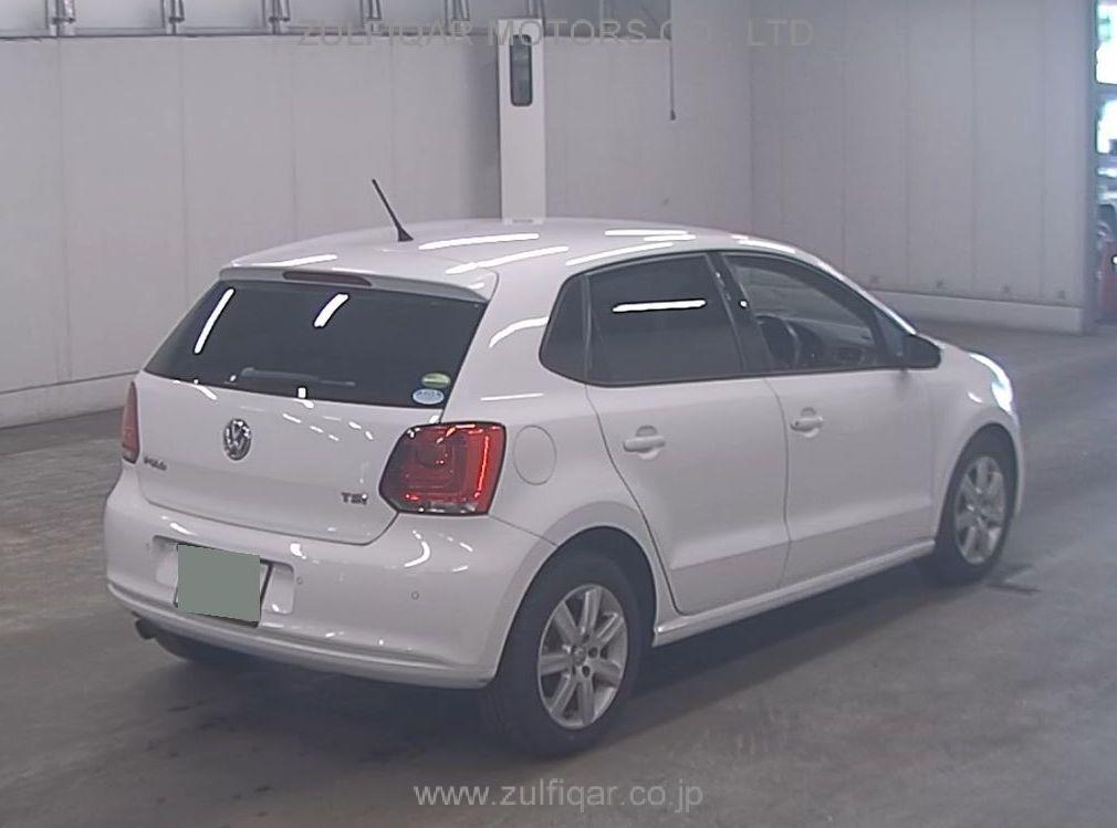 VOLKSWAGEN POLO 2012 Image 5