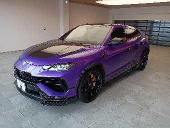 LAMBORGHINI URUS 2024 Image 2